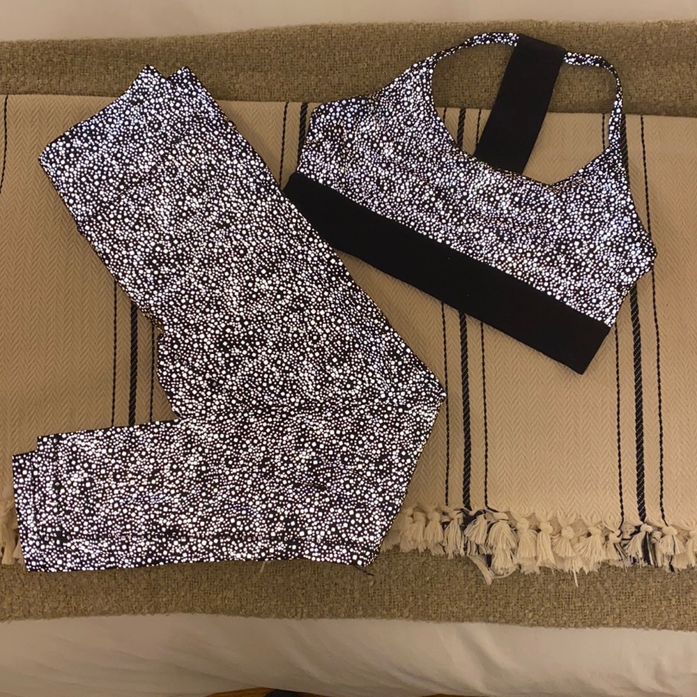Noli Yoga reflective set